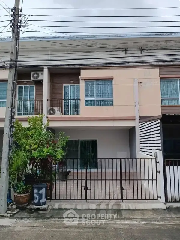 image_rental-27480856