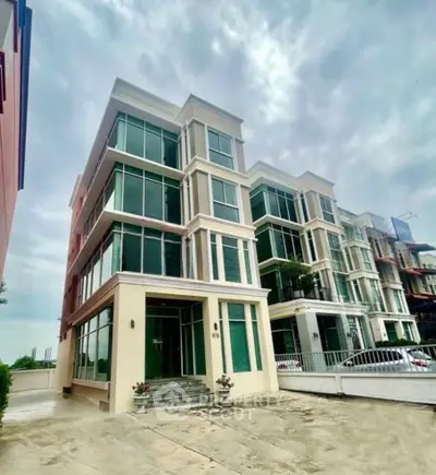 image_rental-28624947