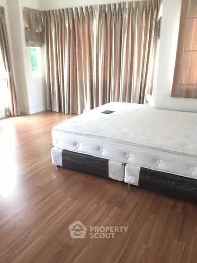  3 Bedrooms House -3