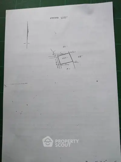 Detailed real estate schematic plan with precise measurements and layout.