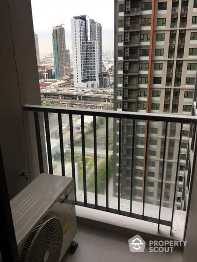 Fully Furnished 1 Bedroom Condo at Life Asoke ไลฟ์ อโศก-2