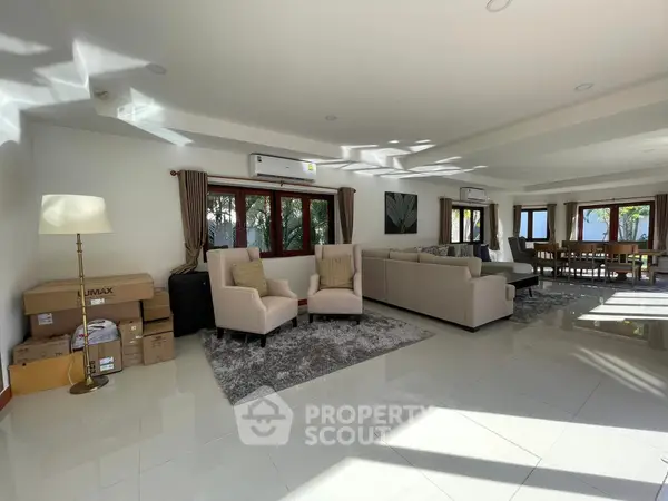 image_rental-11719138