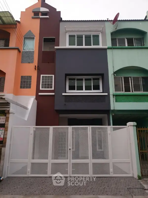 image_rental-6752407