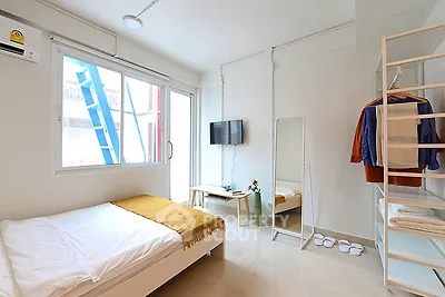 Fully Furnished 2 Bedrooms Apartment Bedroom