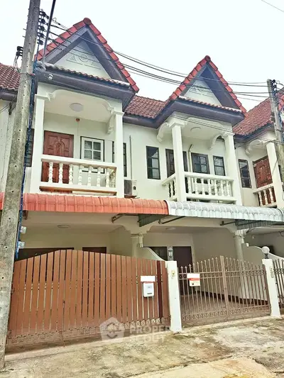 image_rental-28043600