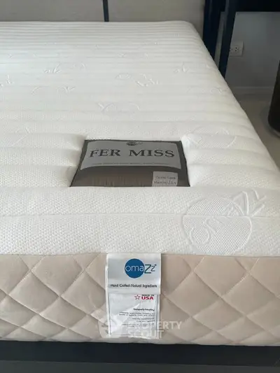 Luxurious mattress with premium craftsmanship and natural ingredients, perfect for enhancing bedroom comfort.