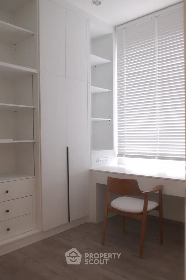 image_rental-27046597