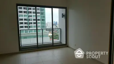  1 Bedroom Condo at The Lofts Ekkamai-3