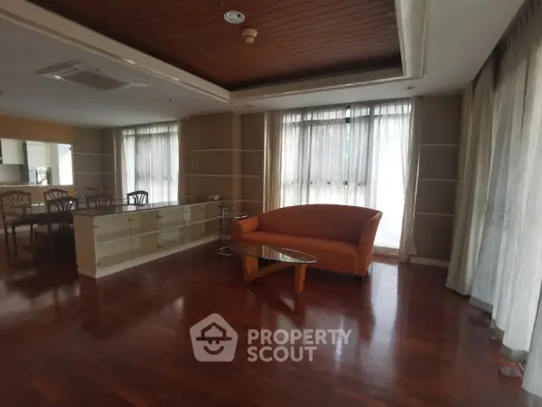 image_rental-5291902