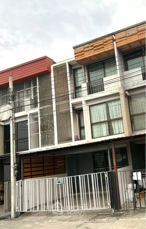 image_rental-15309076