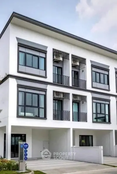 image_rental-30647774