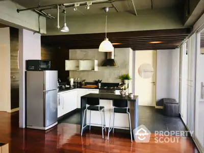  2 Bedrooms Condo -2