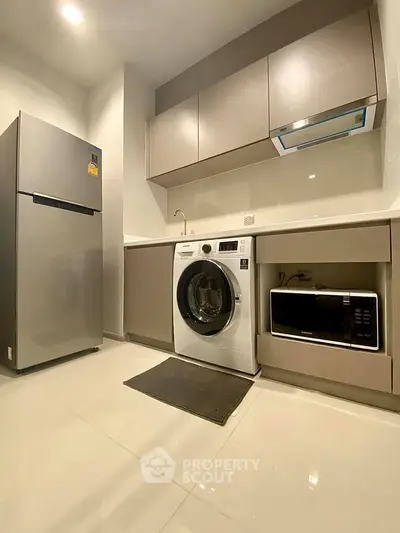  1 Bedroom Condo at Life Asoke Rama 9-2