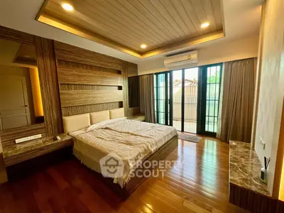 1945057-4-Photoroom.jpg
