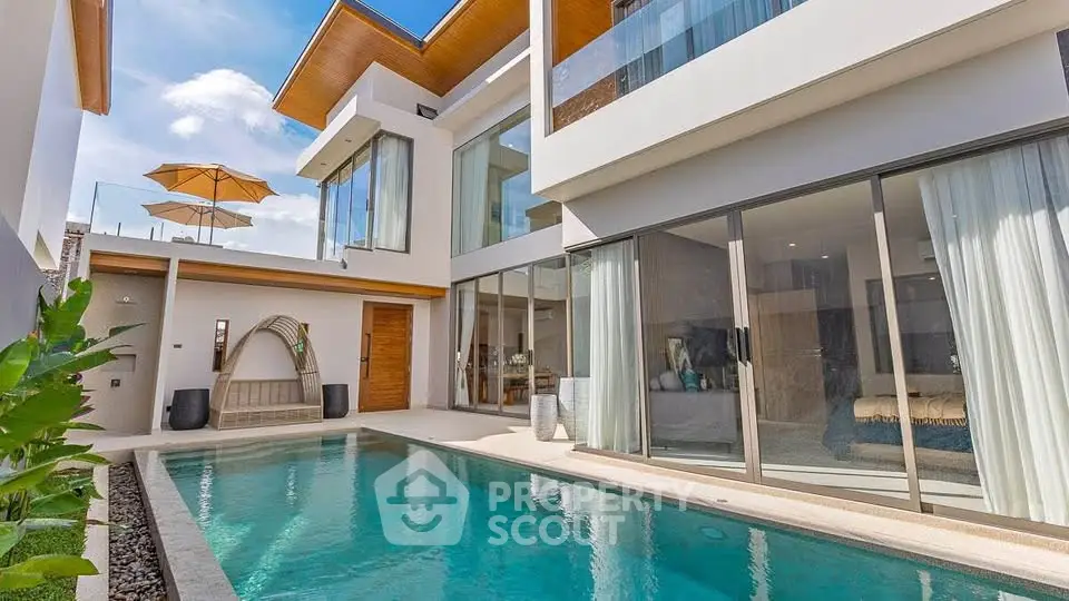Luxurious modern villa with private pool and stunning architectural design.