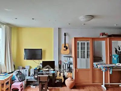 image_rental-31647238