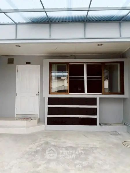 Modern exterior with sleek design and large windows, perfect for contemporary living.