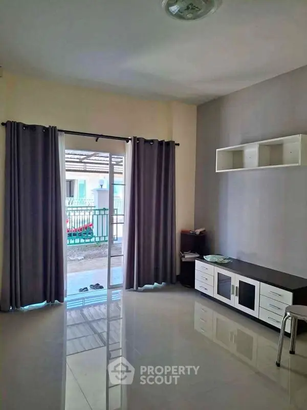 image_rental-29734006