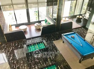 Luxurious high-rise building with stunning city views and recreational amenities.