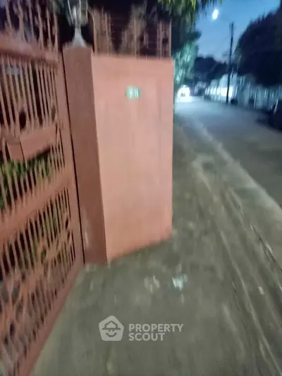 image_rental-28463538