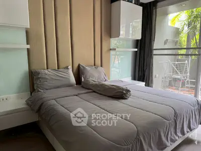 Luxurious bedroom with modern design and garden view