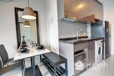 Fully Furnished 2 Bedrooms Condo at Rhythm Asoke-3