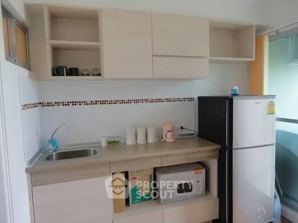  1 Bedroom Condo at Lumpini Place Rama 4 Kluaynamthai-1