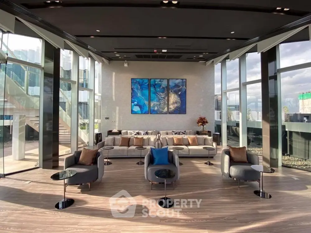  2 Bedrooms Condo at Life Asoke Rama 9-11