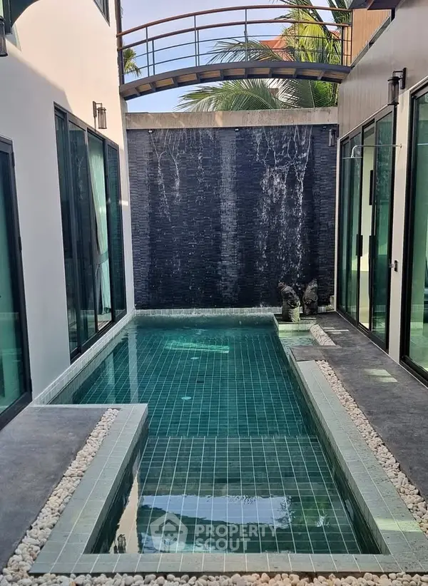 image_rental-27380776