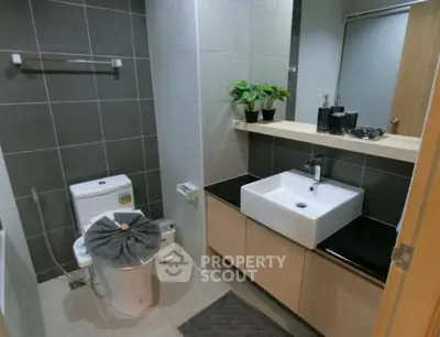 Modern bathroom with sleek fixtures and stylish decor