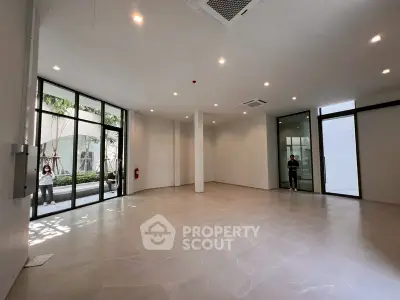 image_rental-31798295