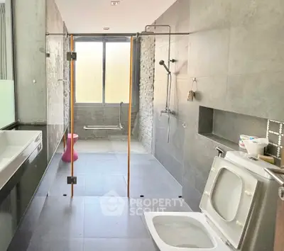 Screenshot 2569-03-05 at 16.30.54.jpg