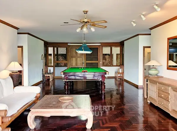 image_rental-27381726