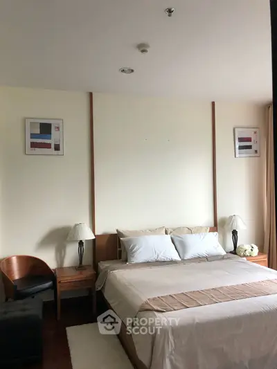  2 Bedrooms Condo at The Address Chidlom-8