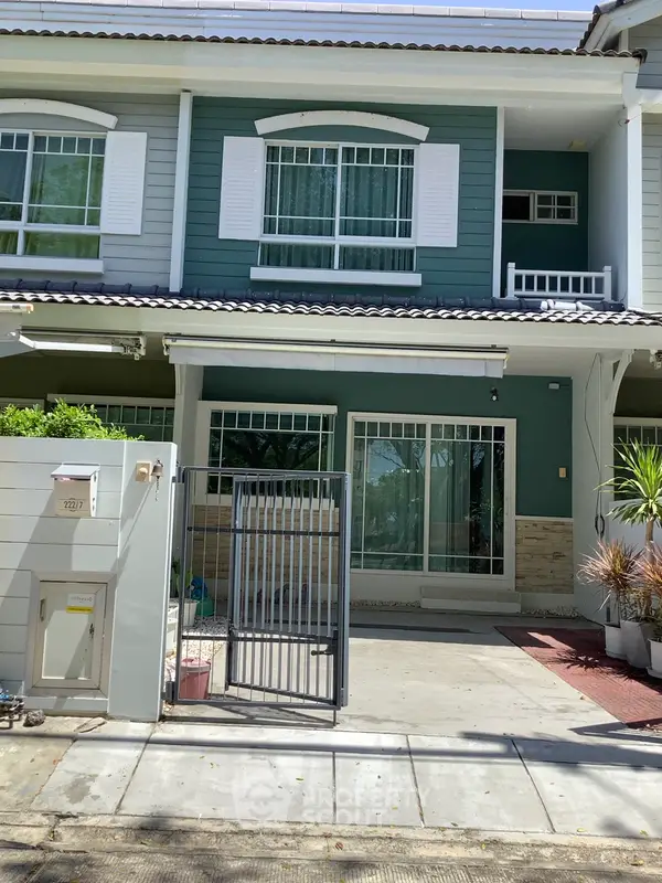 image_rental-8237122