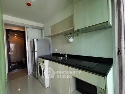 1 Bedroom Condo at Rhythm Sathorn Narathiwas-3