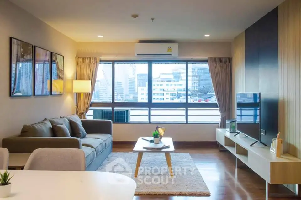  2 Bedrooms Condo at Baan Ploenchit-3