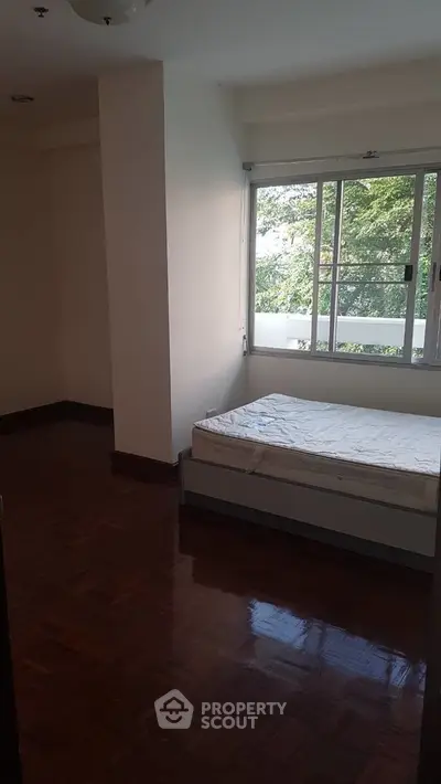 2 Bedrooms Condo -5