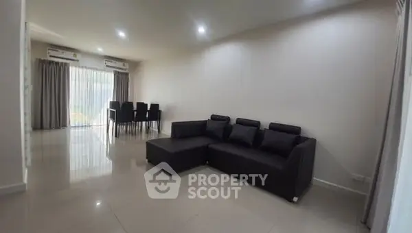 image_rental-28280076