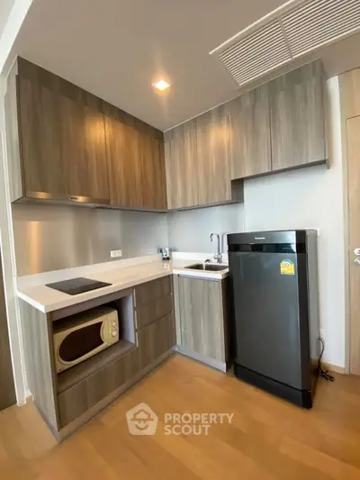 Fully Furnished 1 Bedroom Condo at Noble Re D Aree-5
