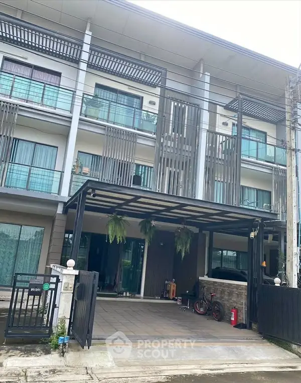 image_rental-27525200