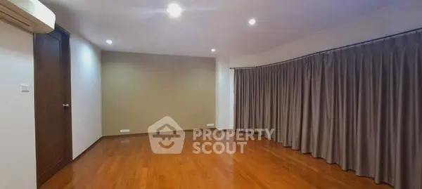 image_rental-31063321