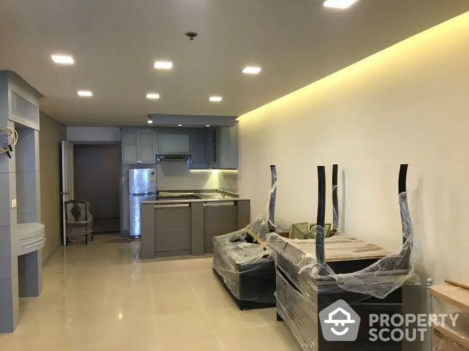  1 Bedroom Condo at State Tower Silom-1