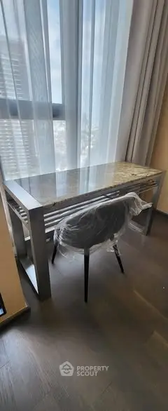 image_rental-28571477