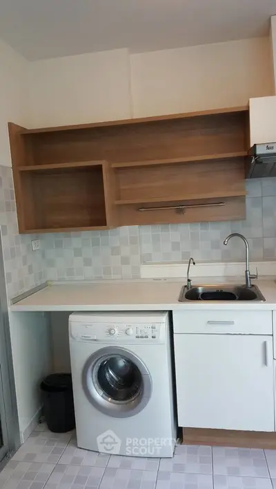  1 Bedroom Condo at Centric Scene Ratchavipha-2