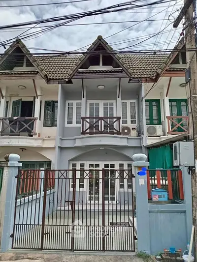 image_rental-27744399