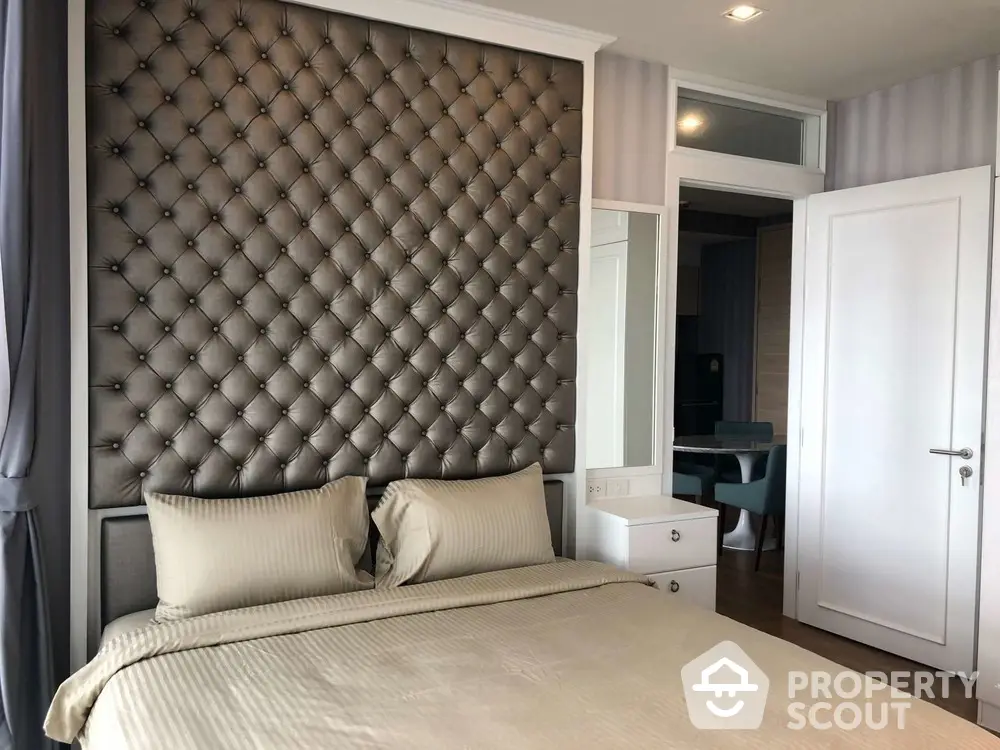  2 Bedrooms Condo at Park Origin Phrom Phong-1