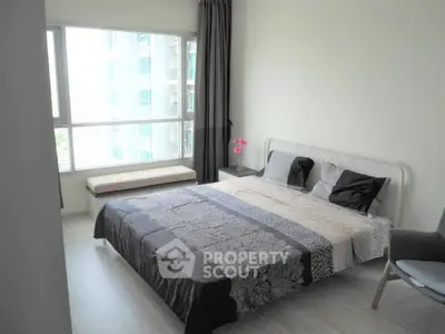 2 Bedrooms Condo at Life Ratchada-5