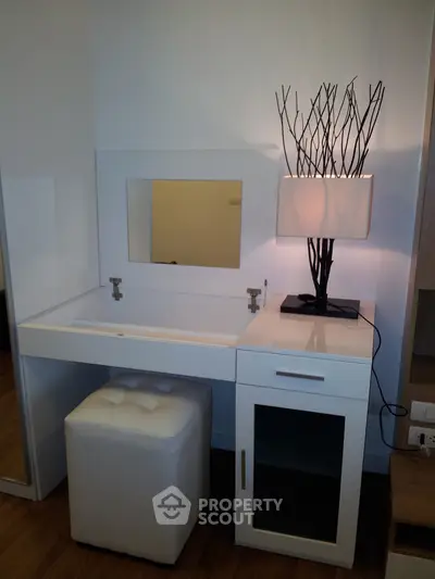  1 Bedroom Condo -3