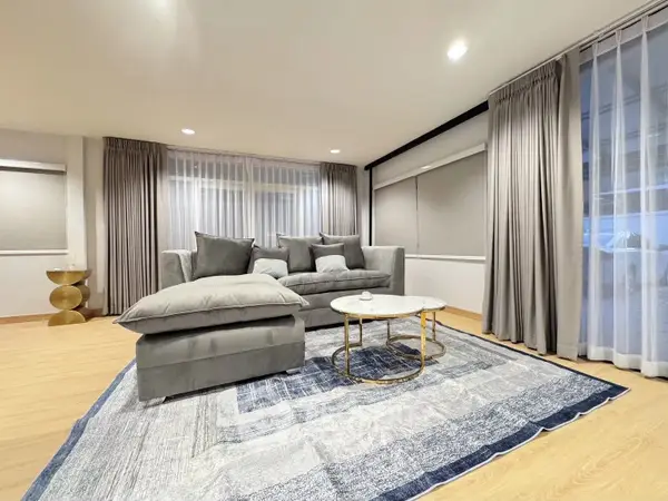 image_rental-28098252